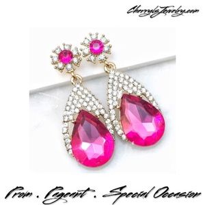 Cherryl's Jewelry - Bright Pink Fuschia Crystal & Rhinestone Earrings Cherryl's Jewelry - Bright Pink Fuschia Crystal & Rhinestone Earrings